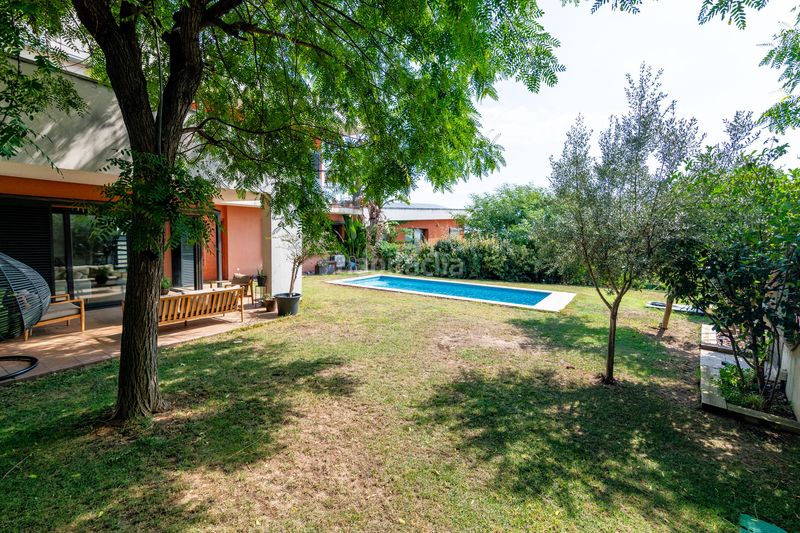 Foto 599d9bc5-fa06-44e2-83c5-5320abcf08bf. Casa amb aparcament piscina a Vallveric Mataró