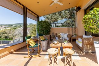Haus in Montalnou - Milans del Bosc. Chalet de lujo en sant vicenç de montalt con piscina y vistas al