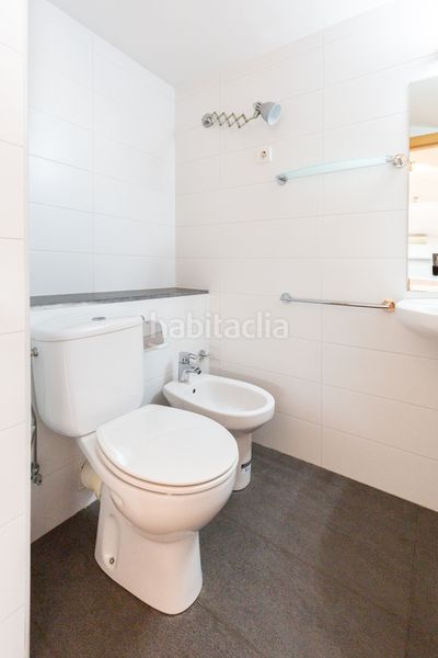 Foto b4a05b03-9dc7-4a53-8263-c15ab9521341. Pis amb calefacció aparcament piscina a Tiana