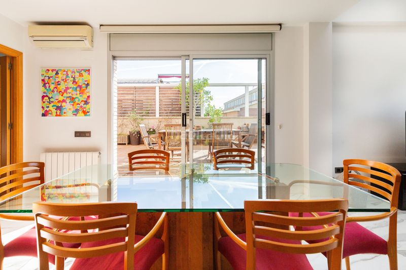 Foto f17398ca-f87c-4223-b74c-0bfd818ca904. Pis amb calefacció aparcament piscina a Tiana