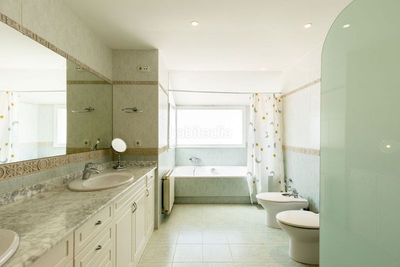 Foto b73f9d3f-e34a-45ad-b54b-47dc4286ed0f. Casa amb aparcament piscina a Caldes d´Estrac
