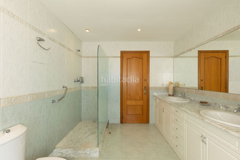 Foto ccf64df8-57a5-40f0-9ed2-e280060e1aab. Casa amb aparcament a Caldes d´Estrac