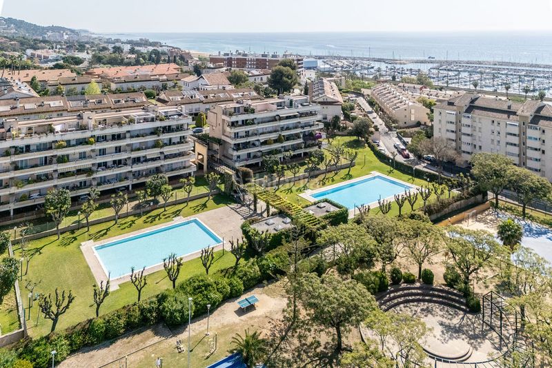 Foto fba3bd46-8e21-4e53-8568-55c2a4f7b92b. Pis amb aparcament piscina a El Balís Sant Andreu de Llavaneres