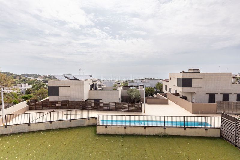 Foto ae766a99-6653-4963-8e58-1a35b1e4ea2a. Casa amb aparcament piscina a Vallveric Mataró