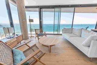 Apartament a Centre. Piso de obra nueva en primera línea de mar en lloret de mar, cos