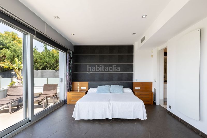 Foto 4b9578c2-6a1b-44aa-948e-c0baf692e61a. Casa adossada amb calefacció aparcament piscina a Mataró