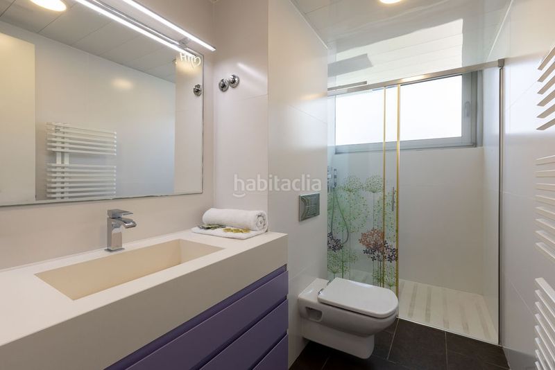 Foto f206c410-6457-497e-aa95-a622c0e276fb. Casa adossada amb calefacció aparcament piscina a Mataró