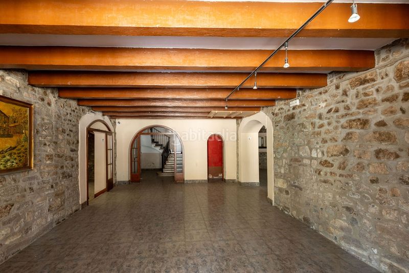Foto a3609006-79db-45ae-ae4a-60584b3ec2c6. Masia amb aparcament a Moià