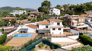 Casa a Santa Susanna. Casa con piscina y vistas panorámicas al mar en santa susanna, m
