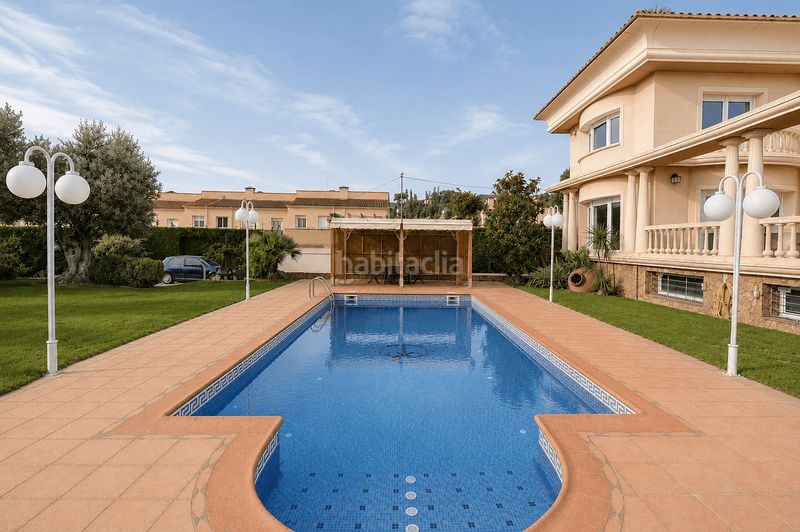Foto efa33704-0af7-474f-a263-2edc2a8069ba. Casa amb calefacció aparcament piscina a Santa Susanna
