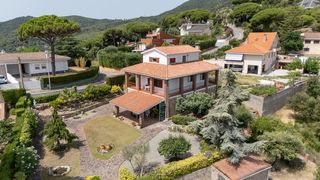 Casa a Arenys de Munt. Chalet rodeado de naturaleza en els tres turons, arenys de munt
