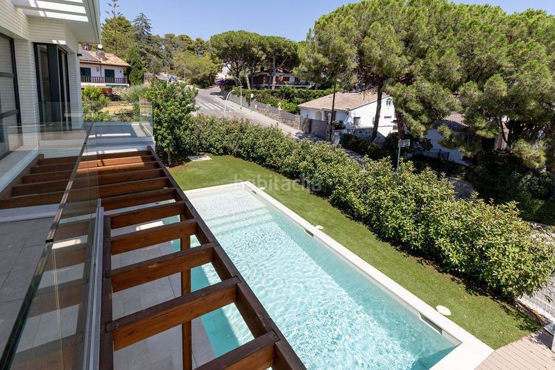 Foto 5ae46035-cd0c-4b5a-9c3a-216cf183a461. Casa amb calefacció aparcament piscina a Premià de Dalt