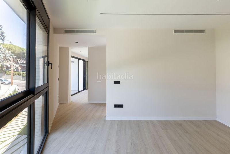 Foto 9562848e-d8e0-4a49-8018-a7942120899b. Casa amb calefacció aparcament piscina a Premià de Dalt