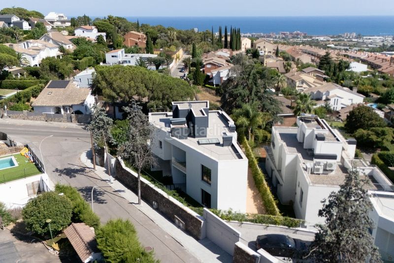 Foto d80a317b-3e39-422e-926d-95d5b8c631d5. Casa amb calefacció aparcament piscina a Premià de Dalt