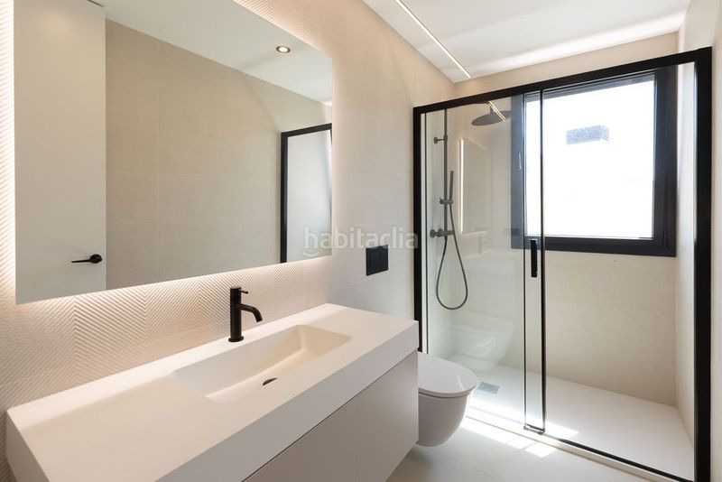 Foto db3d8316-066e-4a31-91fd-e18e705775a9. Casa amb calefacció aparcament piscina a Premià de Dalt