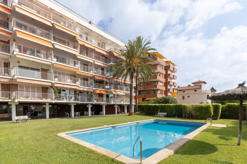 Foto 88f8d2e0-5c27-4e4a-a3c3-946cbb6ae28d. Pis amb calefacció aparcament piscina a Sant Vicenç Platja Sant Vicenç de Montalt