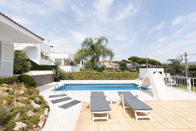 Foto 4f9b74c7-ae3b-48f1-b529-cf174f18e127. Casa amb aparcament piscina a Urbanitzacions Sant Pol de Mar