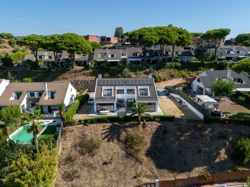 Foto 34a449ce-20ce-4945-93c3-f6cd62fa11b8. Casa amb aparcament a Caldes d´Estrac