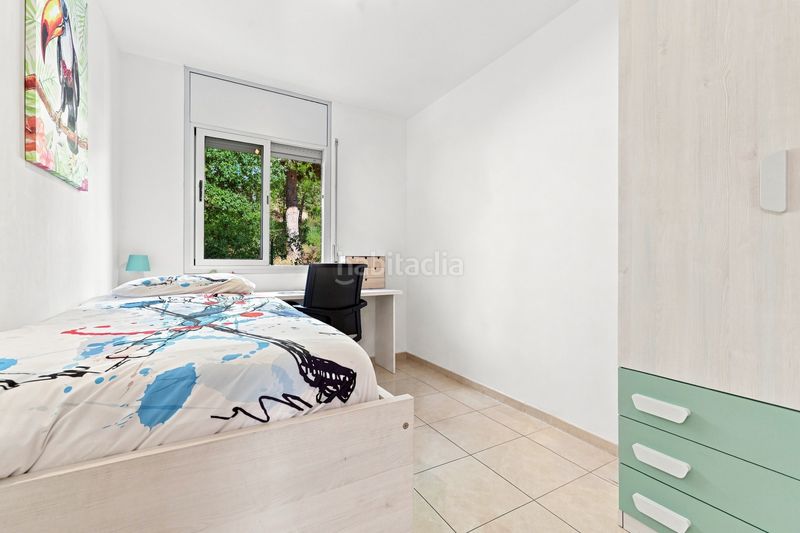 Foto 532c3ada-13f3-4be3-abd6-f01a5bd654e9. Casa amb aparcament a Canet de Mar