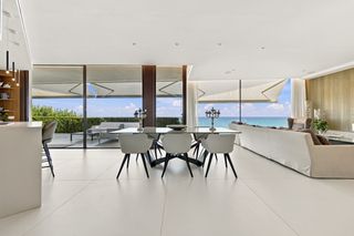 Casa en Urbanitzacions. Casa contemporánea primera línea de mar, sant pol de mar