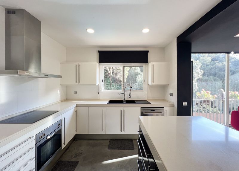 Foto 3f6b066d-c888-4ca3-ae18-767775e25340. Casa amb aparcament piscina a Arenys de Munt