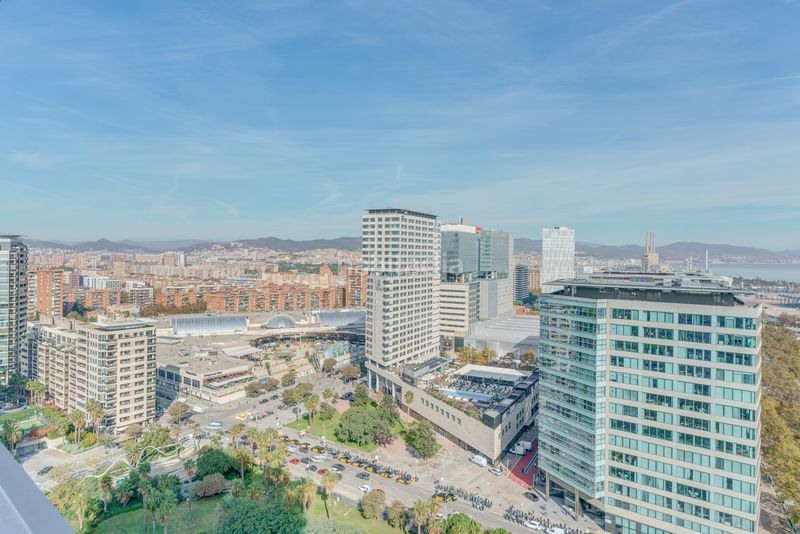 Foto 3a8f32e1-f572-4328-ab15-80f6c4c55d6e. Apartament amb piscina a Diagonal Mar i el Front Marítim del Poblenou Barcelona