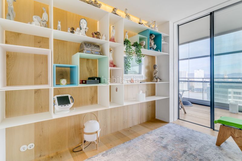 Foto d0a55ad0-53ab-41c0-85ae-2e8bd1585907. Apartament amb piscina a Diagonal Mar i el Front Marítim del Poblenou Barcelona