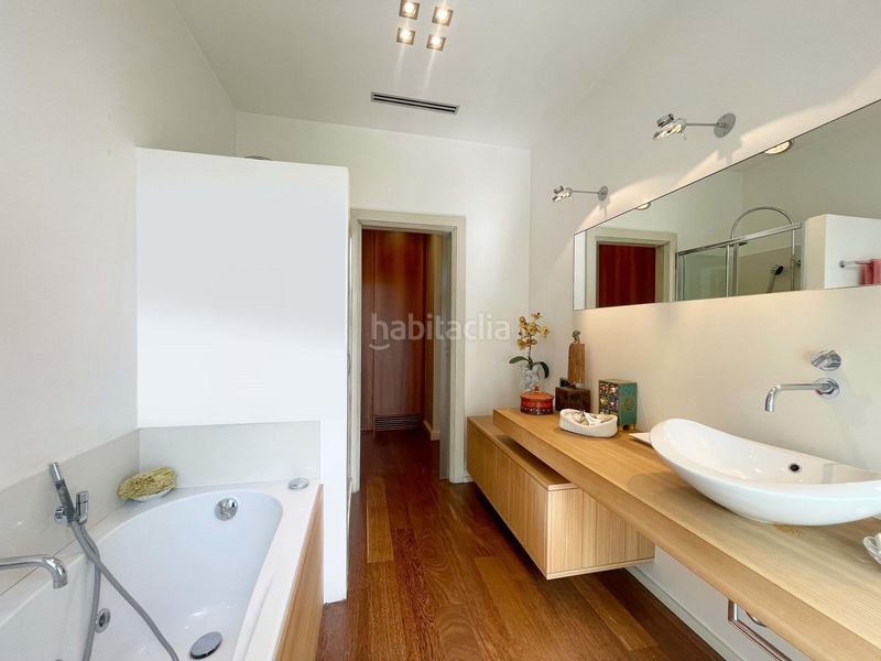 Foto abab1d86-9e55-493a-b27b-b08e1dce9a31. Casa amb calefacció aparcament a Zona alta Arenys de Mar