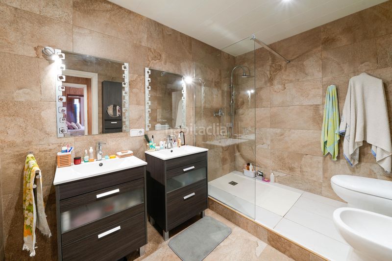 Foto 10f61e8c-4a54-413c-9fb7-4697771a587b. Casa amb calefacció aparcament piscina a Calella