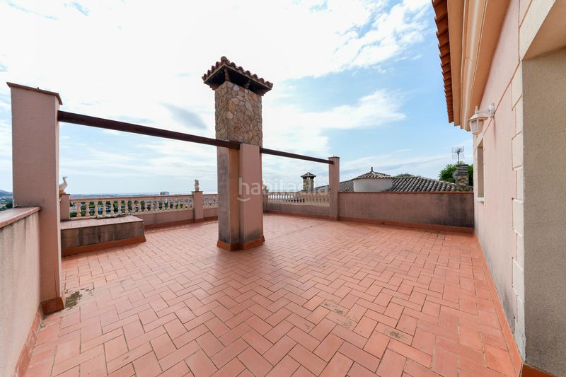 Foto 7dbc5ace-bfcb-43a1-a61f-d6ba3f0e2f41. Casa amb calefacció aparcament piscina a Calella