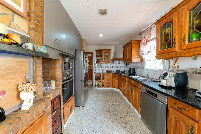 Foto 8572bce1-380e-41e1-934a-69d43e480452. Casa amb calefacció aparcament piscina a Calella