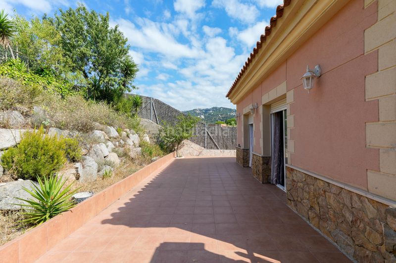 Foto 9d7275b0-5c63-4cf7-a7bc-02946c45ea03. Casa amb calefacció aparcament piscina a Calella