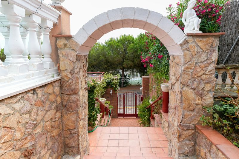 Foto e442f7c2-af44-4628-9f1b-241a93a20a14. Casa amb calefacció aparcament piscina a Calella