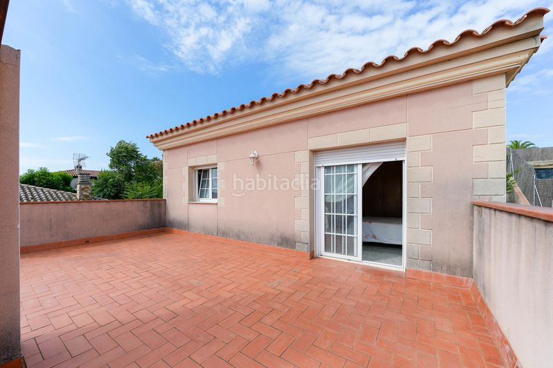 Foto 3df23090-17ac-48df-bb39-bc9769e5673a. Casa amb calefacció aparcament piscina a Calella