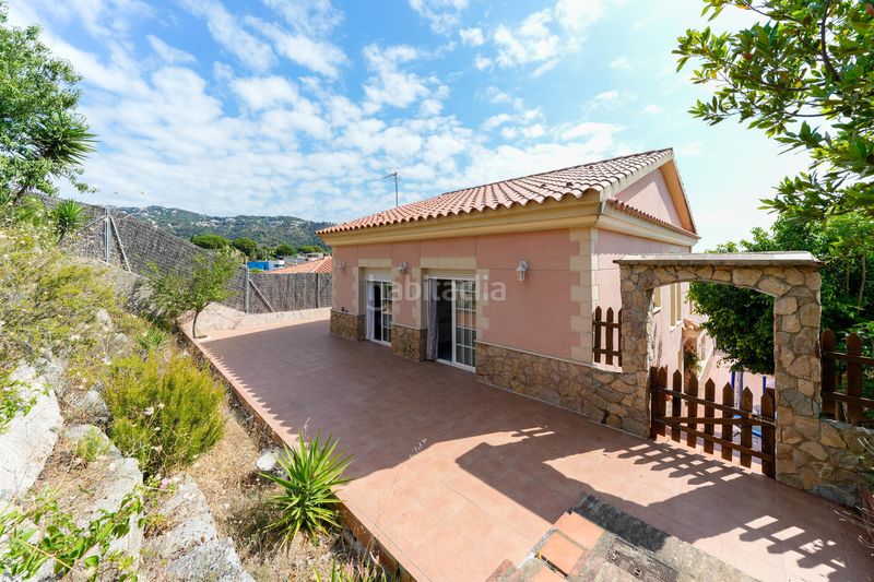 Foto b4885e34-202e-4714-acb1-9bea7ffa5a06. Casa amb calefacció aparcament piscina a Calella