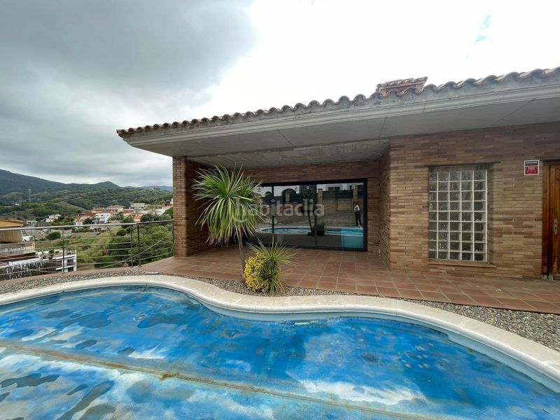 Foto 36a8560f-43f2-40b5-8bc0-7c7c7886c1dc. Casa amb piscina a Arenys de Munt