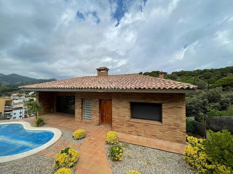 Foto 7de7e809-44ab-4cc5-98c1-9e732cc2f7a6. Casa amb piscina a Arenys de Munt