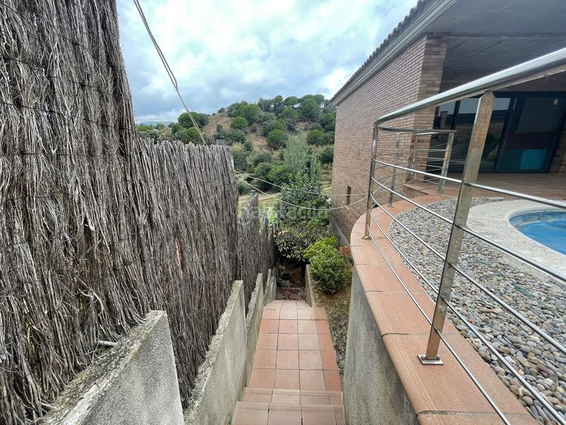 Foto a6d1a80c-592f-4b10-9bc6-24f390baa4c7. Casa amb piscina a Arenys de Munt