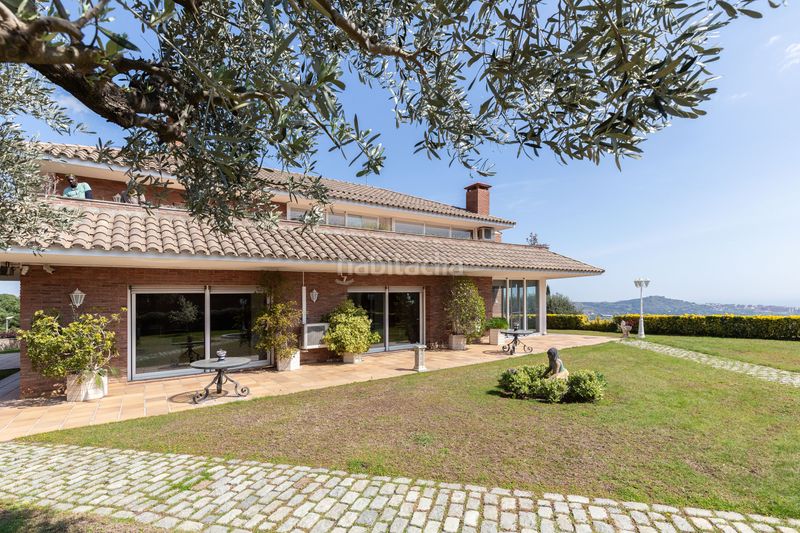 Foto 12c0a855-5e0b-4a6b-b7ff-9e325e5be37e. Lloguer casa amb calefacció aparcament a Nucli Urbà Argentona