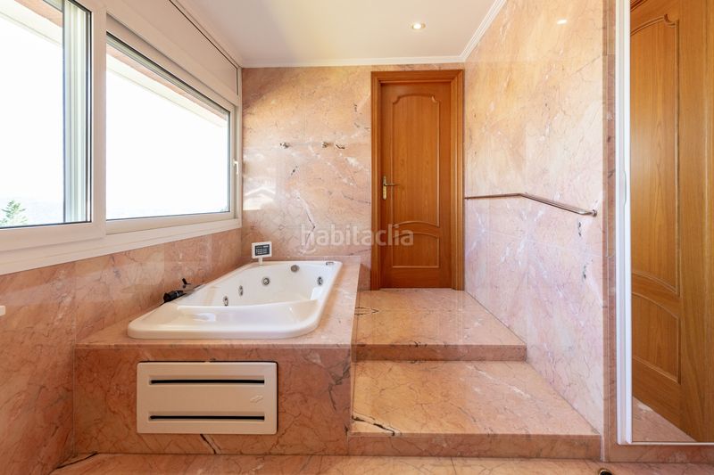 Foto ff3f635d-08a5-43a5-b737-eb2325d1bdf0. Lloguer casa amb calefacció aparcament a Nucli Urbà Argentona