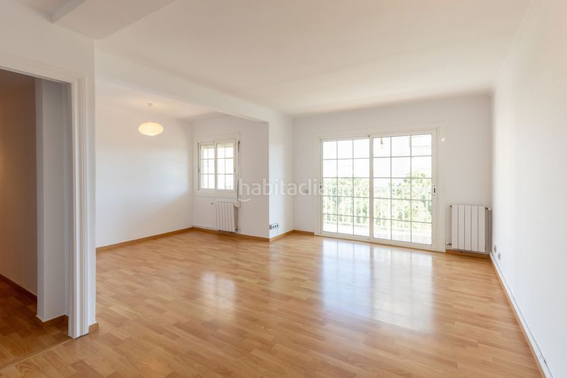 Foto b2b0ace6-a989-4f7a-a668-5d208b91f72e. Planta baja piso con piscina y a 2 minutos de la playa en Vilassar de Mar