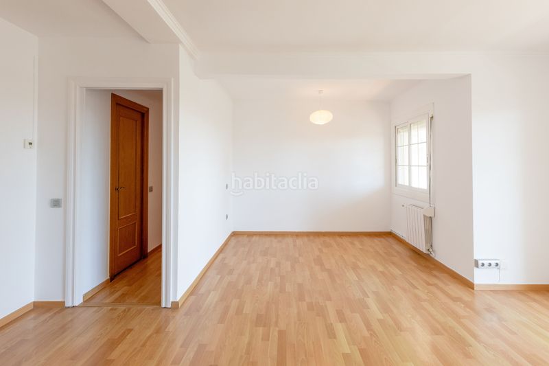 Foto b67aede5-ce8a-41c8-b97e-441ca616e52d. Planta baja piso con piscina y a 2 minutos de la playa en Vilassar de Mar