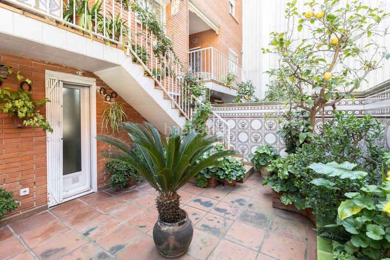 Foto b23fc2d4-bab1-442b-bce9-4c34b686b680. Casa  pareada en medio del pueblo , maresme en Arenys de Mar