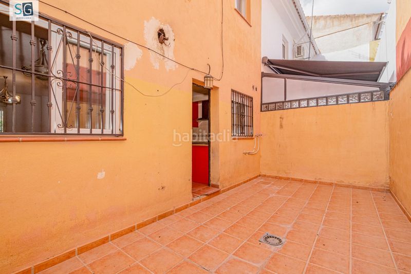 Foto 3330a8d5-37f9-4833-9e83-10653c51c628. Casa adossada amb aparcament a San Francisco - El Chorrillo Gabias (Las)