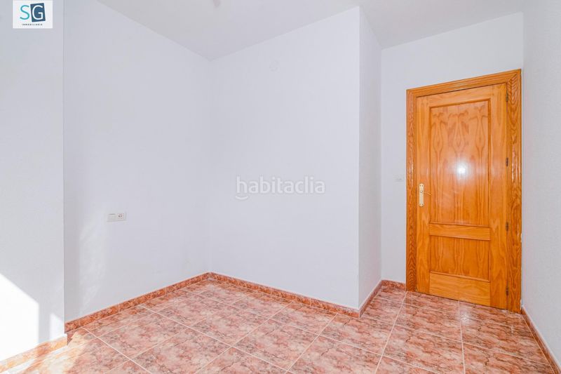 Foto 6c9530eb-12aa-4d1d-8461-b2b9a48d3e7a. Casa adossada amb aparcament a San Francisco - El Chorrillo Gabias (Las)