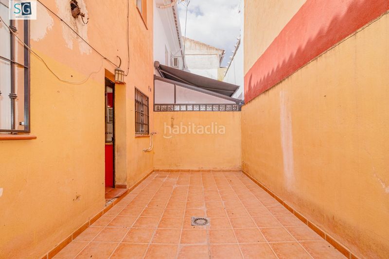 Foto 7e952b86-8a49-4ff8-a6df-9cbd11760db9. Casa adossada amb aparcament a San Francisco - El Chorrillo Gabias (Las)