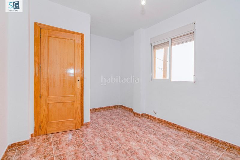 Foto ce0b4057-4059-4d15-b0d8-9eb38e6a50c4. Casa adossada amb aparcament a San Francisco - El Chorrillo Gabias (Las)
