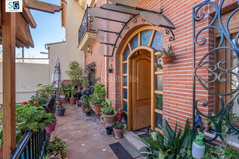 Foto 21667ae1-5a0b-4985-9a4e-73277fc640ae. Casa amb calefacció piscina a Av. F. Garcia Lorca - Nueva Estación Autobuses Granada