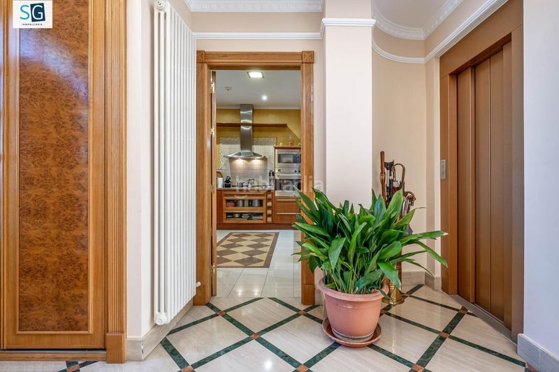 Foto 44ee41fe-66b6-4ec5-bb53-c3cbd8bc8fc6. Casa amb calefacció piscina a Av. F. Garcia Lorca - Nueva Estación Autobuses Granada