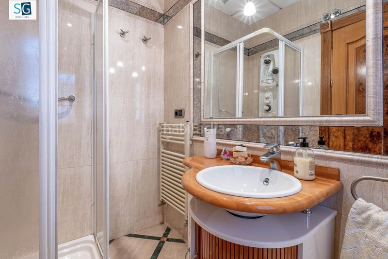 Foto 72547ee5-6170-426e-a61e-7fa2b9050893. Casa amb calefacció piscina a Av. F. Garcia Lorca - Nueva Estación Autobuses Granada